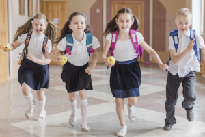 4 Hal yang Harus di Pertimbangkan untuk Memilih Sekolah Anak